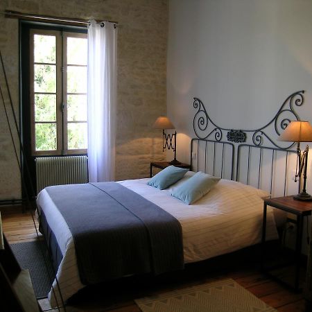 Les 2 Madeleine Bed & Breakfast Saint-Saturnin-du-Bois Ngoại thất bức ảnh