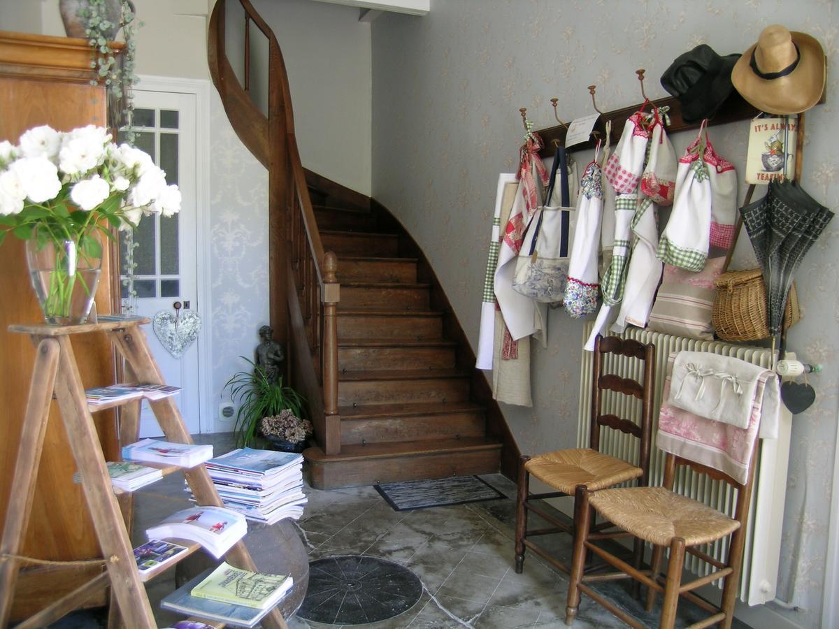 Les 2 Madeleine Bed & Breakfast Saint-Saturnin-du-Bois Ngoại thất bức ảnh